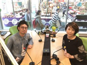 フリアナウンサー藤井千代美のお仕事。FMラジオにてゲストをお迎え