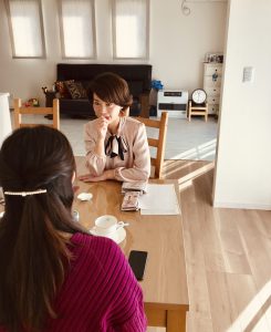 yui藤井千代美藤井奈央美によるコーチングセッションの様子